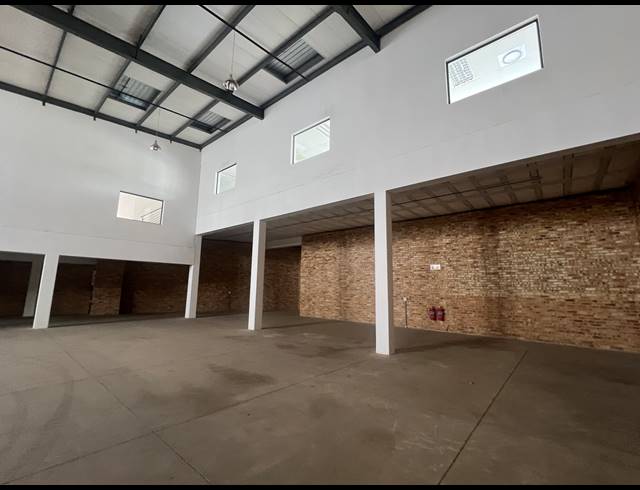 1,066M² RETAIL TO LET IN KYA SANDS
